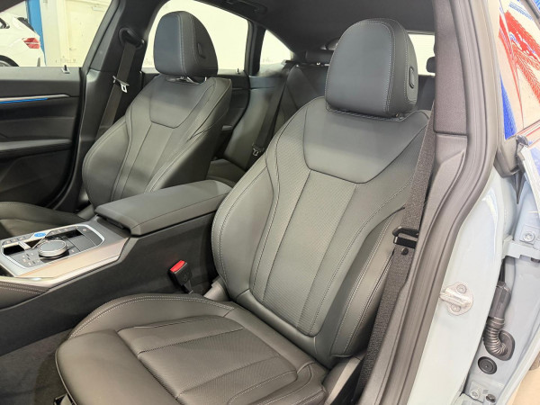 2026 MY25 BMW i4 G26 eDrive35 Hatch image 15