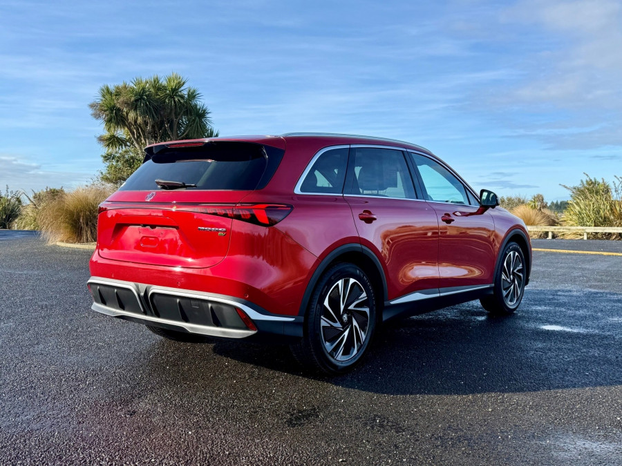 2026 MG MGS6 EV IS3E Essence SUV Image 2