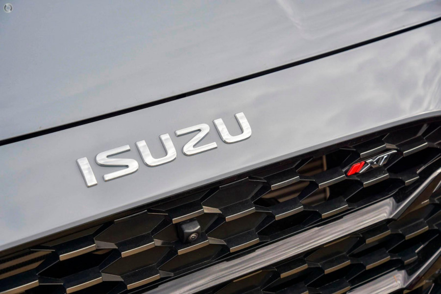 2026 MY25.5 Isuzu MU-X RJ X-TERRAIN SUV Image 6