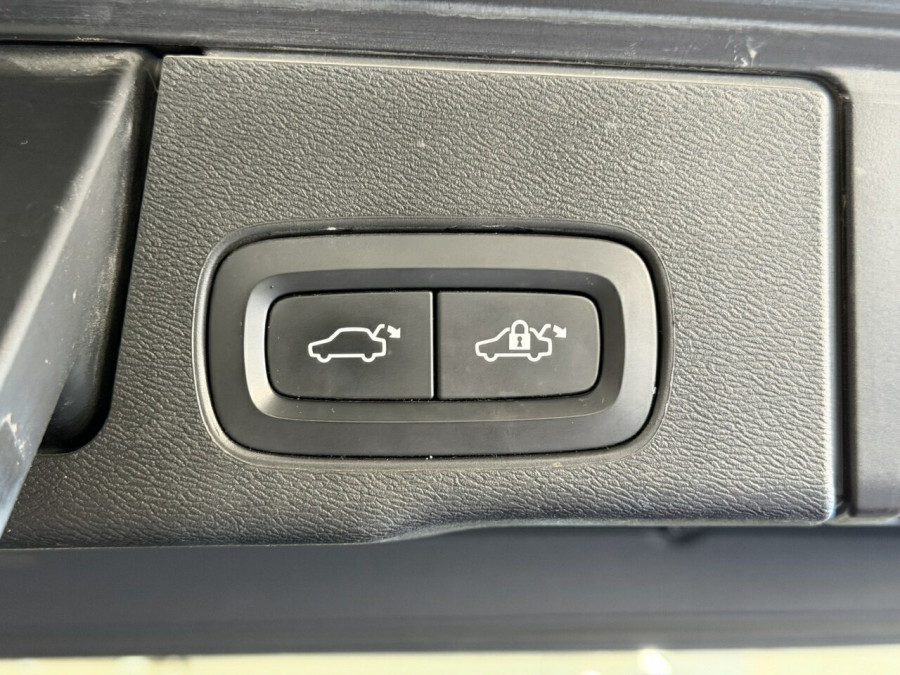 2021 Volvo XC60 UZ T5 Momentum SUV Image 10