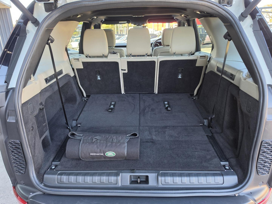 2018 Land Rover Discovery Series 5 SE SUV Image 16