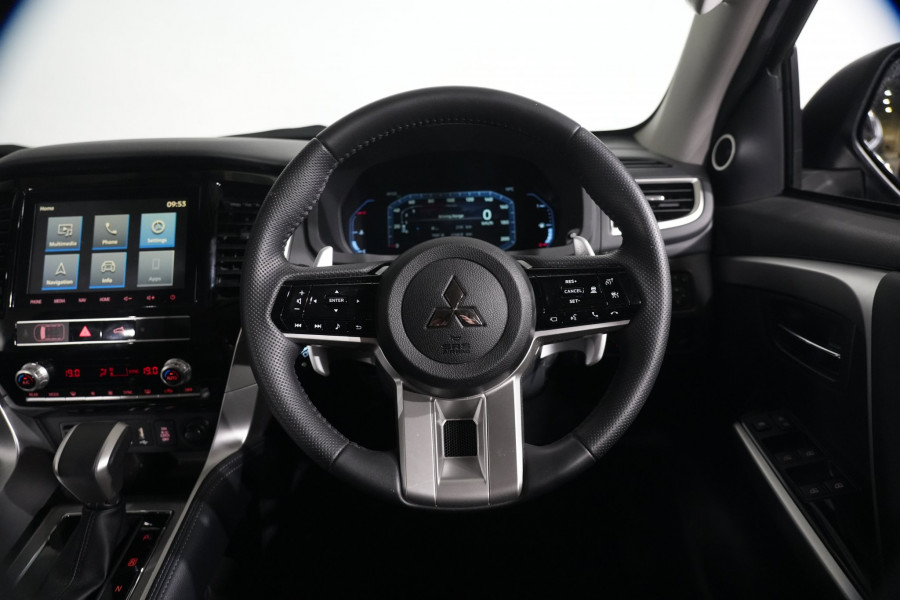 2025 Mitsubishi Pajero Sport Exceed SUV Image 14