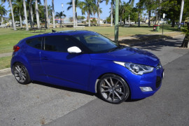 Hyundai Veloster Coupe FS