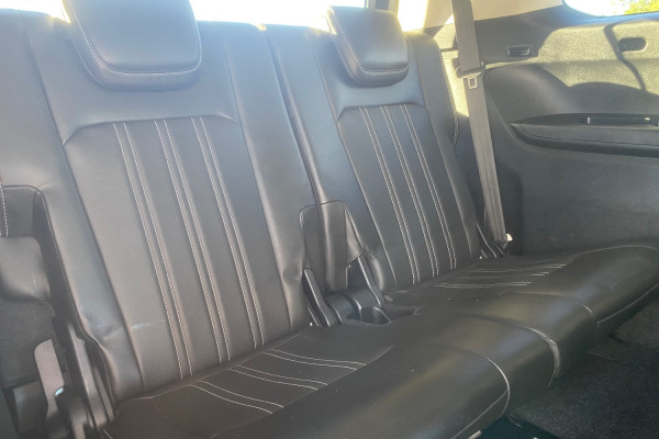 2021 Isuzu MU-X RJ LS-T SUV Image 18