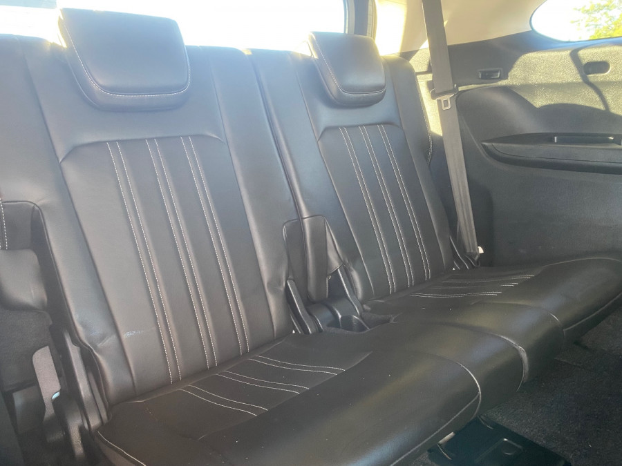 2021 Isuzu MU-X RJ LS-T SUV Image 18