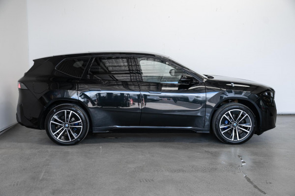 2026 BMW iX3 NA5 M Sport SUV image 3