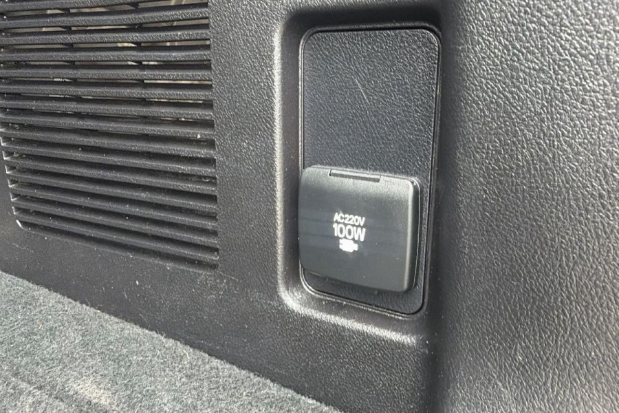 2014 Toyota LandCruiser Prado GDJ150R Altitude SUV Image 28