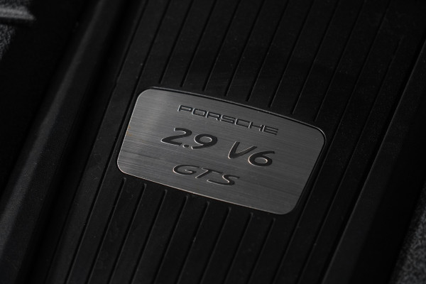 2023 Porsche Macan Gts Wagon Image 22