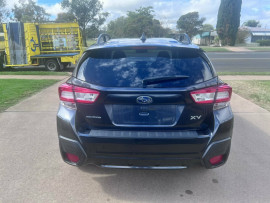 2017 Subaru XV G4-X 2.0i SUV image 6
