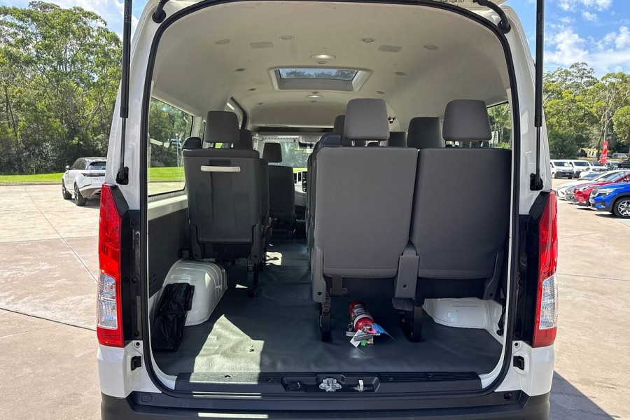 2019 Toyota HiAce GDH300R Commuter Van Image 19