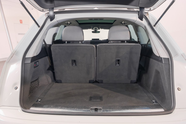 2017 Audi Q7 4M TDI SUV image 19