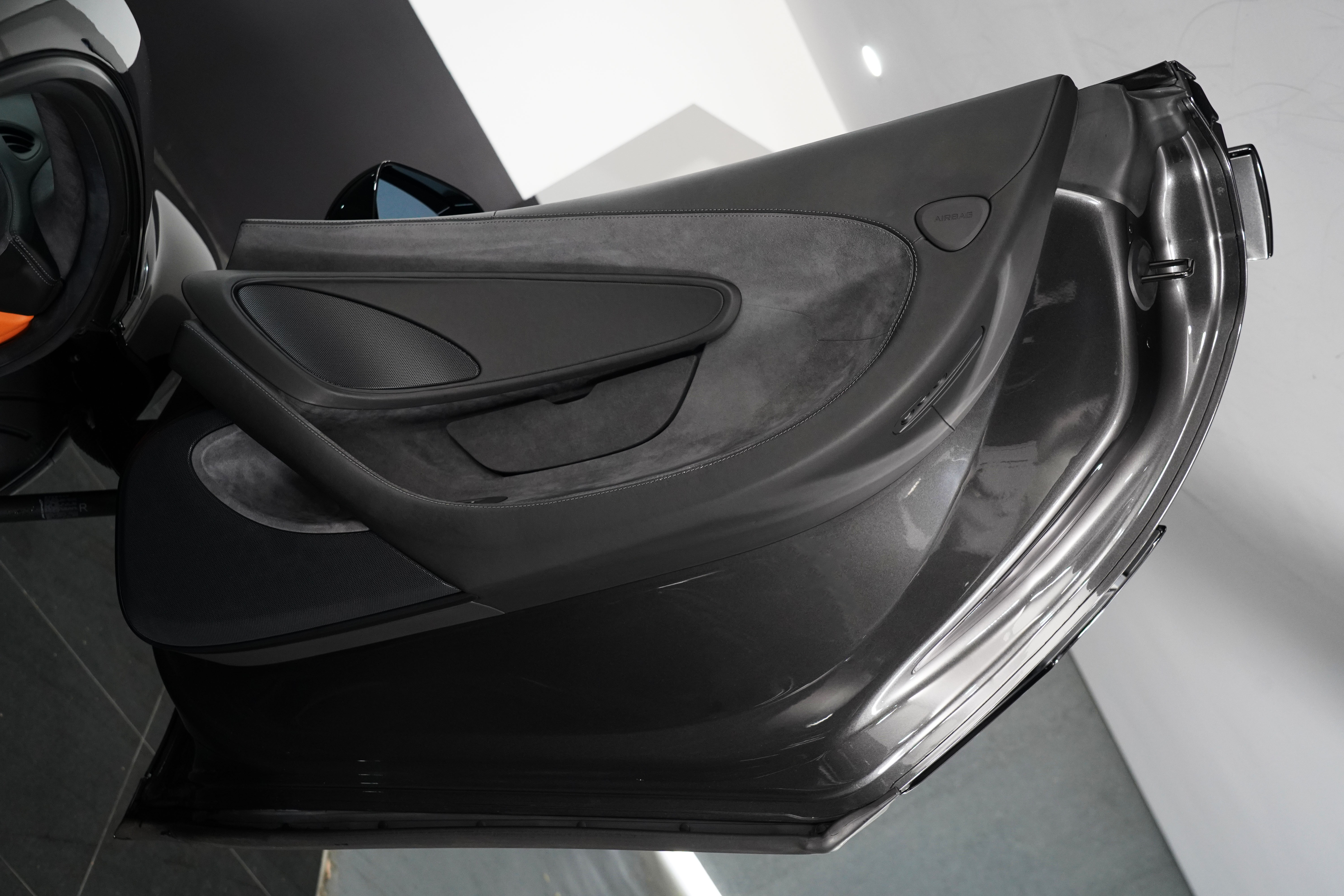 2019 Mclaren 540c Coupe Image 37