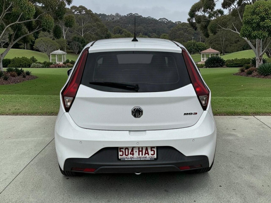2021 MG MG3 SZP1 Core Hatch Image 4