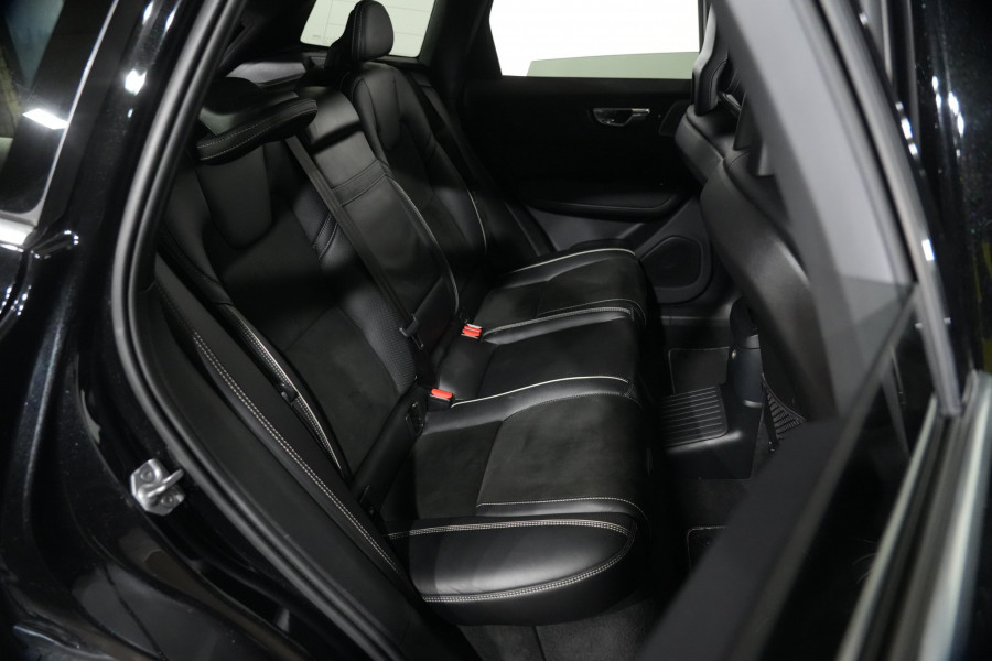 2018 Volvo XC60 UZ T8 R-Design SUV