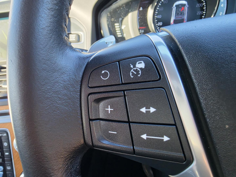 2016 Volvo XC60 UZ T5 Luxury SUV Image 26