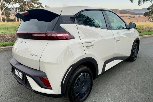 2025 BYD ATTO 1  Essential Hatch Image 8