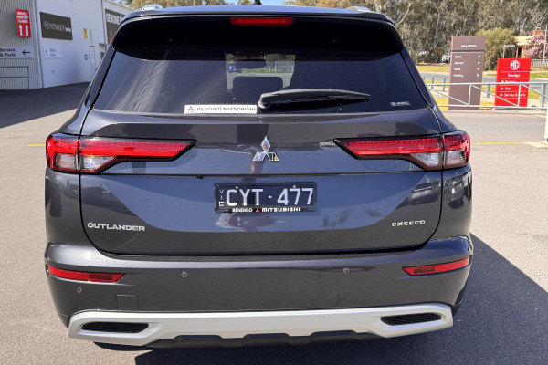 2024 Mitsubishi Outlander ZM Exceed Tourer SUV Image 9
