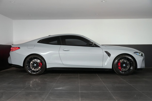 2024 BMW M4 Competition X-Drive Coupe Image 4