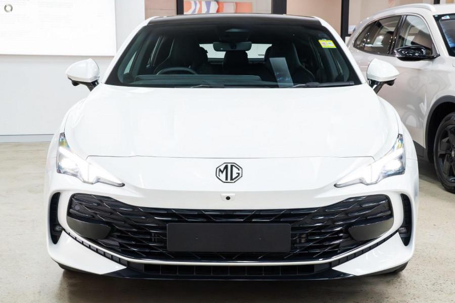 2025 MG MG7  Essence Sedan Image 2