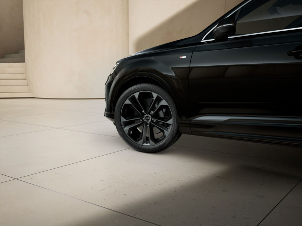 2026 Audi Q7 4M TDI 210kW S line SUV image 6