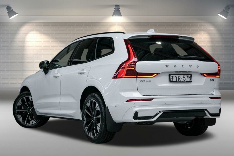2026 Volvo XC60 UZ Ultra B5 Dark SUV Image 3