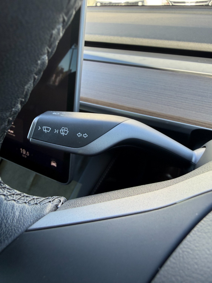 2022 Tesla Model 3  Rear-Wheel Drive Sedan Image 20
