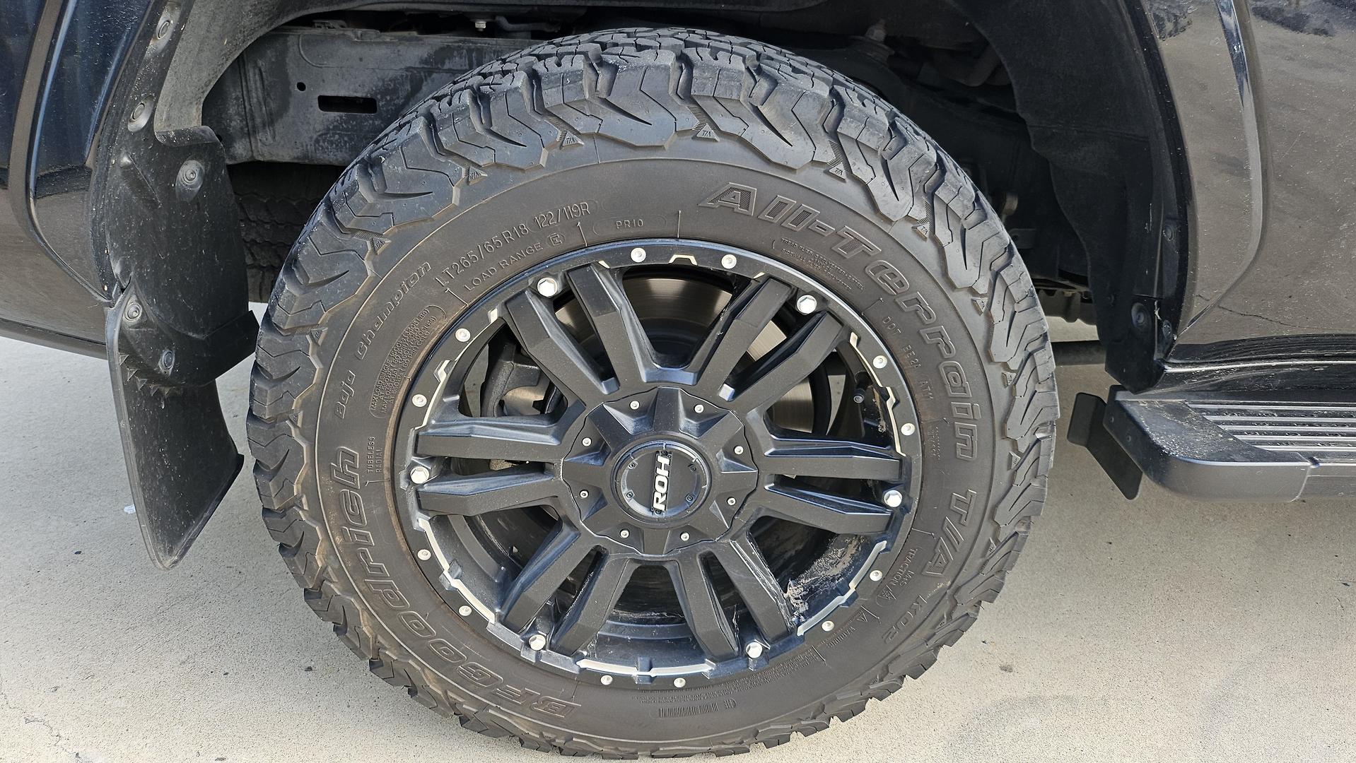 2022 Toyota LandCruiser FJA300R Sahara SUV Image 33