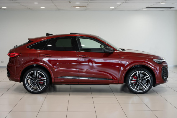 2026 Audi Q5 e-hybrid 270kW SUV image 3