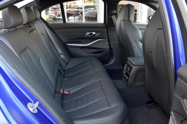 2025 BMW 3 Series G20 LCI II 340i M Sport Sedan image 5