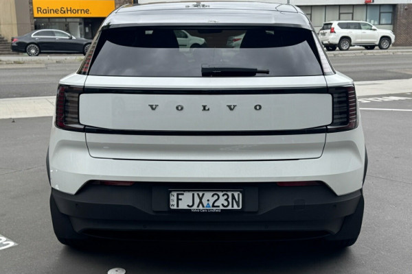 2024 Volvo EX30  Twin Motor Performance Ultra SUV Image 5