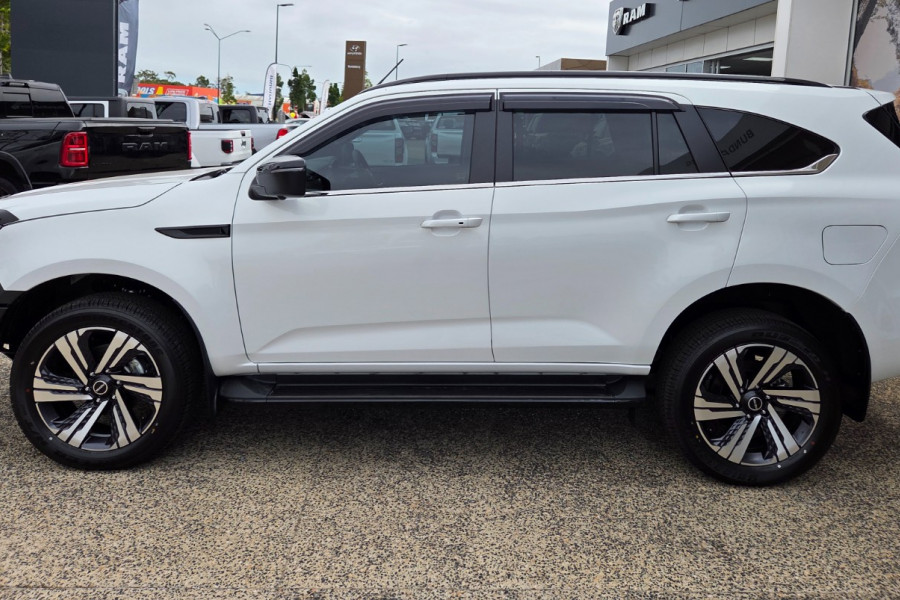 2025 Isuzu MU-X LS-T SUV Image 6