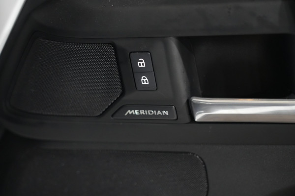 2025 Land Rover Defender L663 110 D350 X-Dynamic HSE SUV Image 27