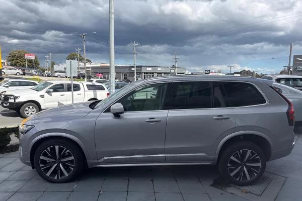 2026 Volvo XC90 L Series Plus B5 Bright SUV Image 15