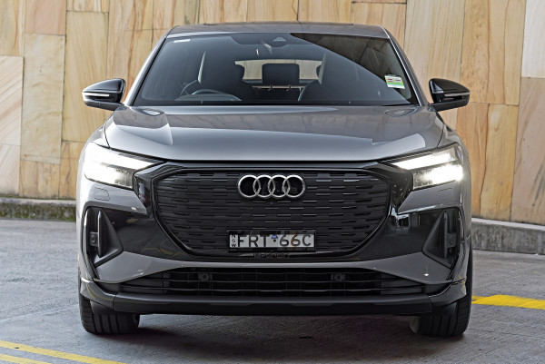 2025 MY24 Audi Q4 e-tron F4 45 SUV image 4