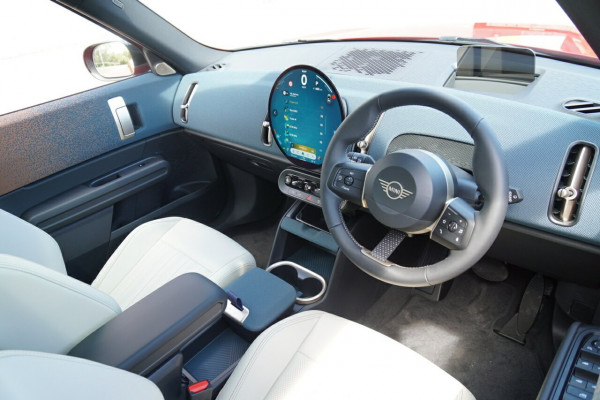 2024 MINI Countryman U25 C Favoured Other