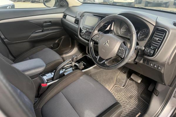 2017 MY18.5 Mitsubishi Outlander ZL LS SUV Image 16