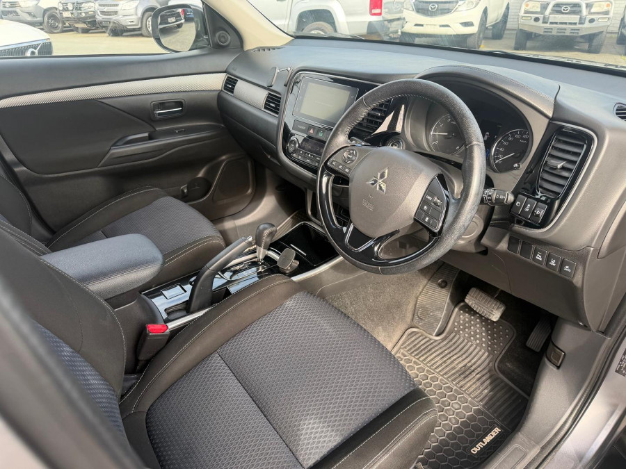 2017 MY18.5 Mitsubishi Outlander ZL LS SUV Image 16