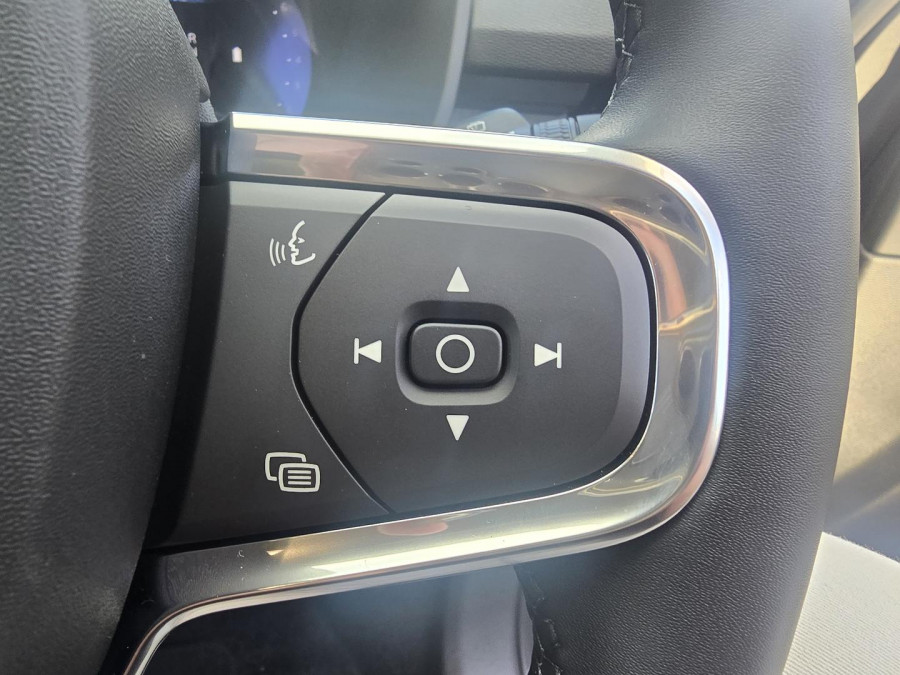 2026 Volvo XC40 XZ Plus B4 SUV Image 18