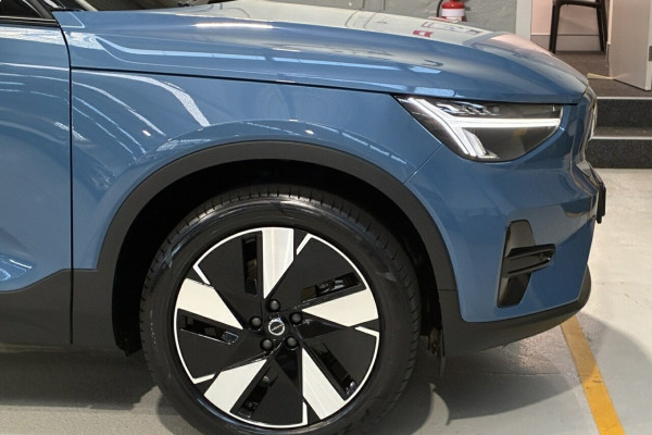 2023 MY24 Volvo XC40 XZ Recharge Pure Electric SUV Image 4