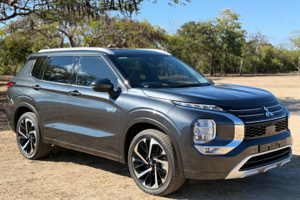 2024 Mitsubishi Outlander ZM PHEV Exceed SUV