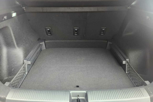 2026 MG MGS5 EV ZS3EM Essence 49 SUV Image 6
