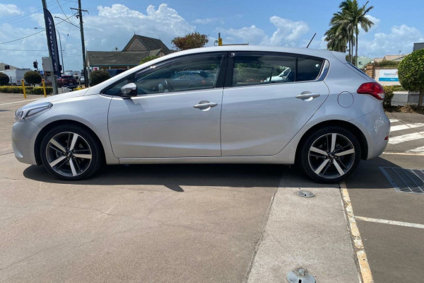 2017 MY18 Kia Cerato YD Sport+ Hatch Image 8
