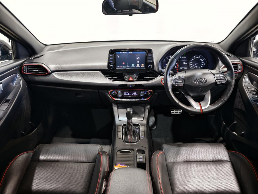 2018 Hyundai i30 PD SR Hatch Image 16