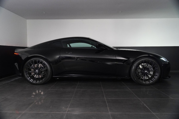 2022 Aston Martin Vantage Coupe Image 17