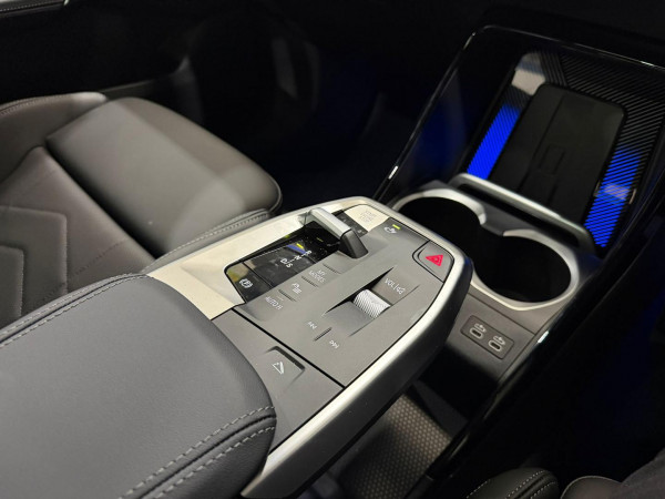 2025 BMW X2 U10 xDrive20i M Sport SUV image 15