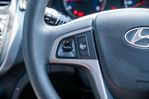 2015 MY16 Hyundai Accent RB3 Active Hatch Image 11