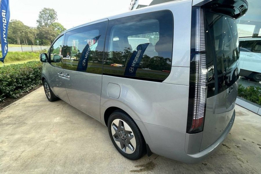 2025 Hyundai Staria US4.V3  People Mover Image 6