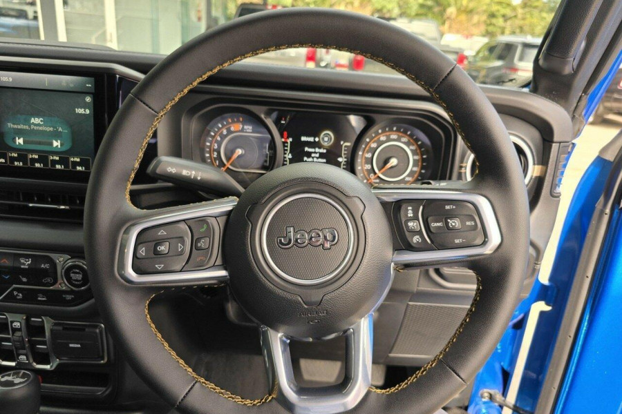 2024 Jeep Wrangler JL Unlimited Overland SUV Image 17