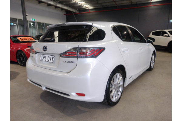 2013 Lexus CT ZWA10R CT200h Luxury Hatch