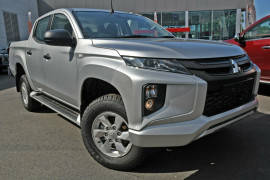 Mitsubishi Triton GLX Plus Double Cab Pick Up 4WD MR